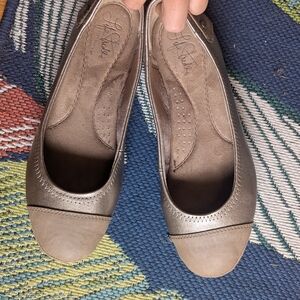 Life Stride Women's Metallic Taupe Flats